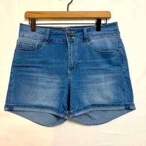 ROYALTY FOR ME High Rise Jean Shorts Size 10 Petite